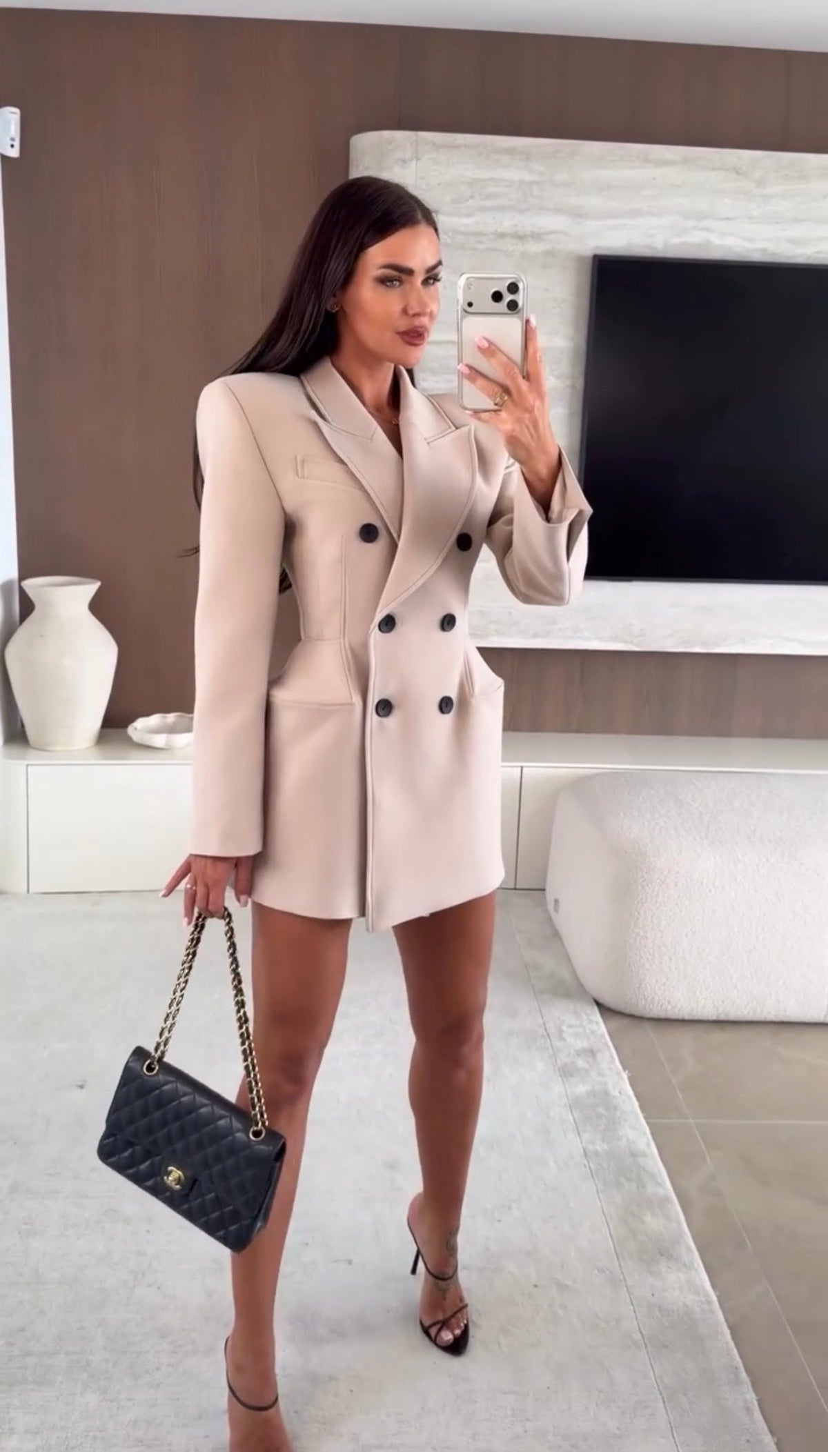 ABITO MADAME